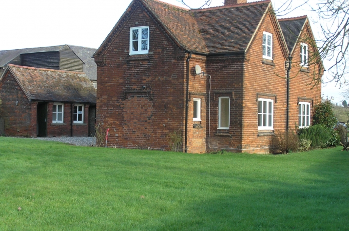 River Cottage, Wareside